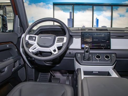 New 2025 Land Rover Defender 130 X-Dynamic SE image 16