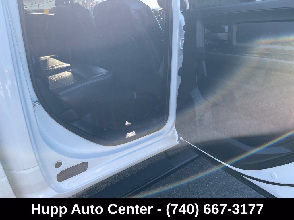 Used 2022 RAM 2500 Tradesman w/ Chrome Appearance Group AWD/4WD image 17