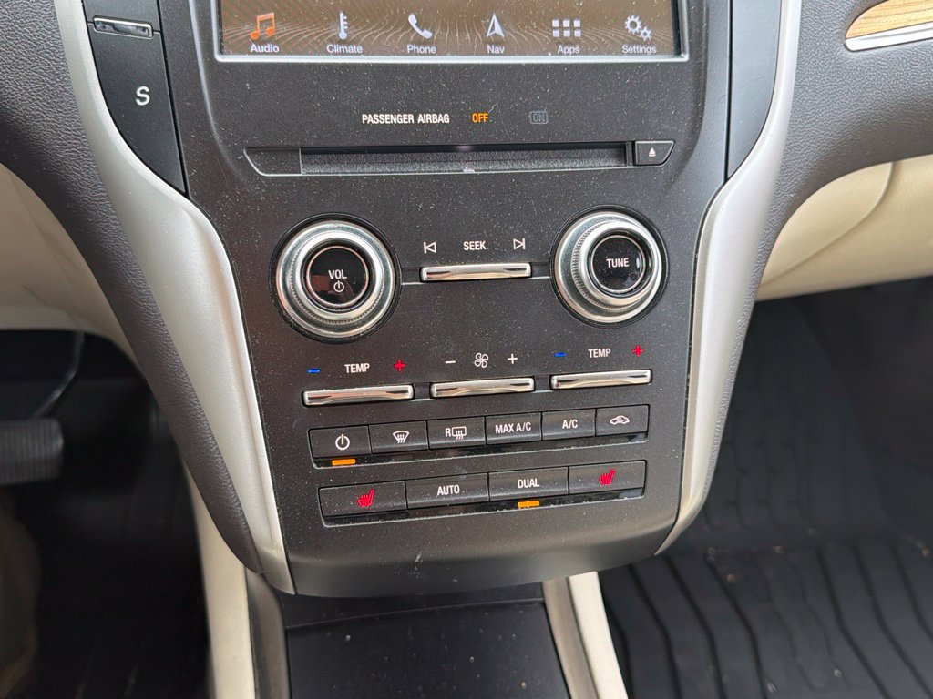 Used 2016 Lincoln MKC Select w/ Select Plus Package FWD image 4