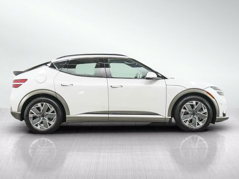 Used 2025 Genesis GV60 Advanced AWD/4WD image 6