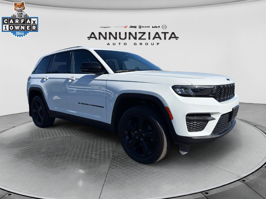 Certified 2023 Jeep Grand Cherokee Altitude AWD/4WD image 7