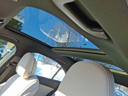 Certified 2023 Mercedes-Benz C 300 4MATIC Sedan image 14