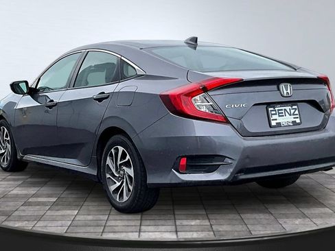 Used 2017 Honda Civic EX image 4