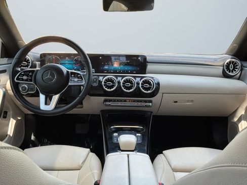 Used 2021 Mercedes-Benz CLA 250 w/ Premium Package image 10