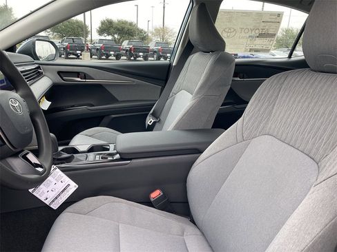 New 2026 Toyota Camry LE image 10