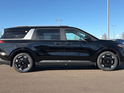 New 2026 Kia Carnival EX image 4