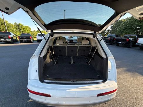 Used 2019 Audi Q7 2.0T Premium w/ Cold Weather Package AWD/4WD image 29