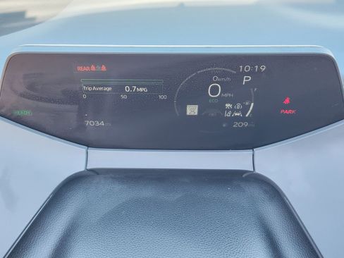 Used 2024 Toyota Prius LE image 19