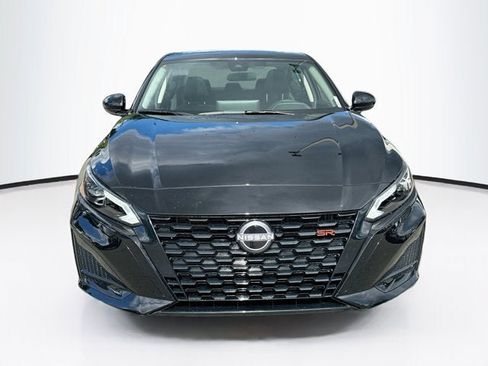 New 2026 Nissan Altima 2.5 SR w/ SR Midnight Edition Package FWD image 2
