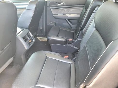 Used 2021 Volkswagen Atlas SE w/ Panoramic Sunroof Package FWD image 13