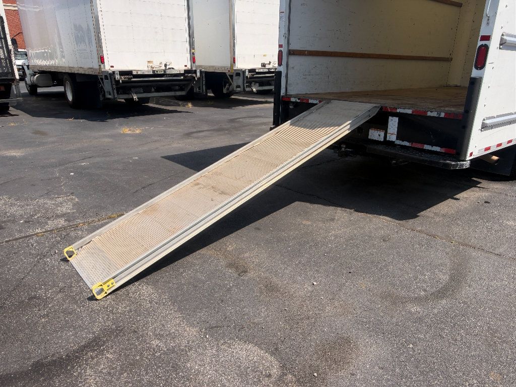 Used 2021 GMC Savana 3500 Extended w/ Power Convenience Package RWD image 20