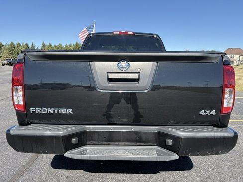 Used 2020 Nissan Frontier S image 34