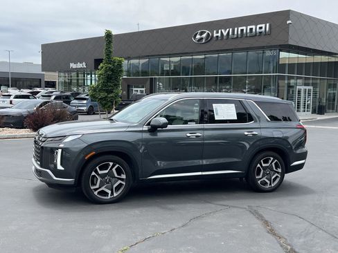 Used 2024 Hyundai Palisade Limited AWD/4WD image 1
