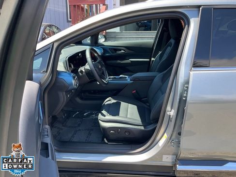 Used 2024 Chevrolet Equinox EV LT FWD image 14