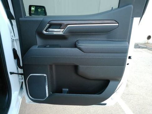 Used 2026 GMC Sierra 1500 SLT RWD image 27