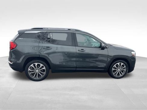 Used 2020 GMC Terrain SLT image 8