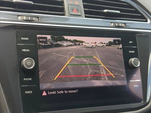 Used 2020 Volkswagen Tiguan S FWD image 13