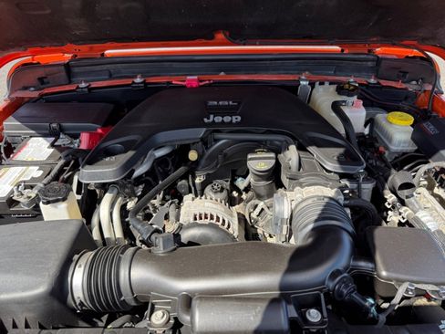 Used 2018 Jeep Wrangler Unlimited Rubicon AWD/4WD image 43