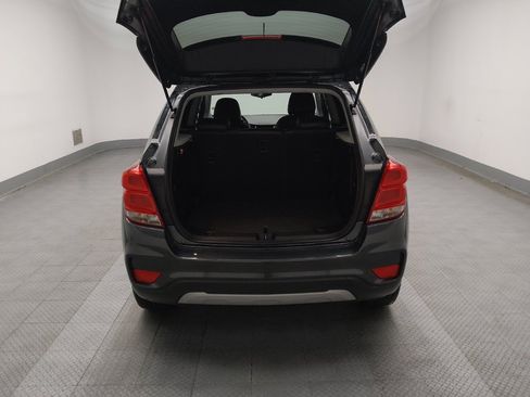 Used 2019 Chevrolet Trax LT w/ LT Convenience Package image 29