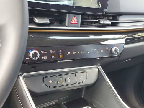 New 2026 Kia Carnival SX Prestige image 24