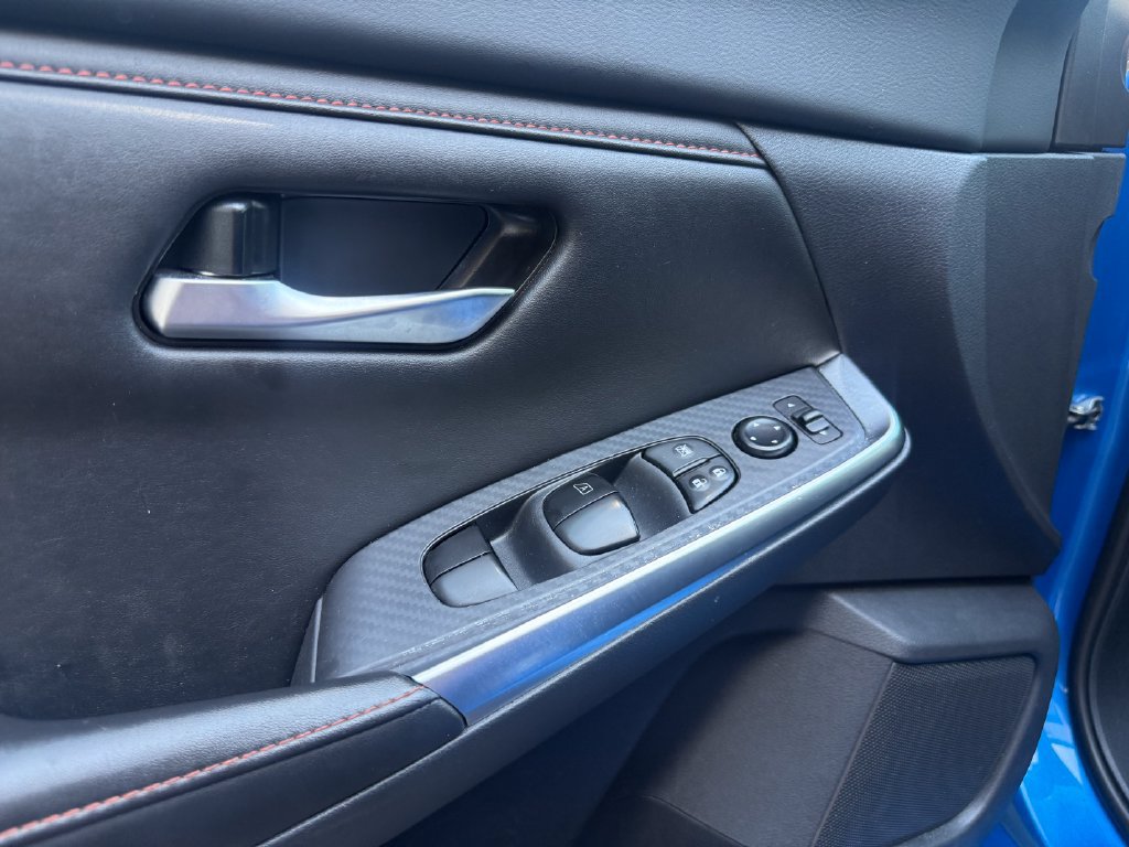 Used 2025 Nissan Sentra SR FWD image 13