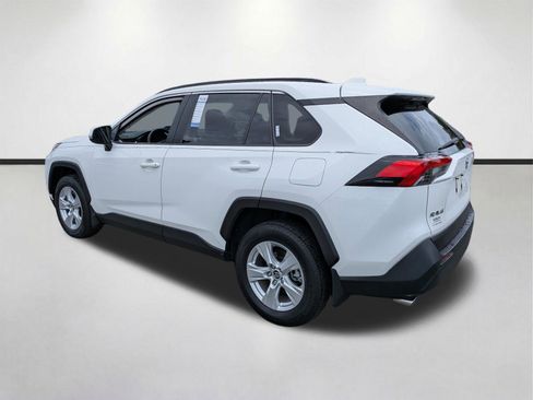 Used 2019 Toyota RAV4 XLE w/ Convenience Package image 6
