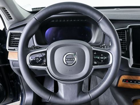 Certified 2023 Volvo XC90 B5 Plus AWD/4WD image 10