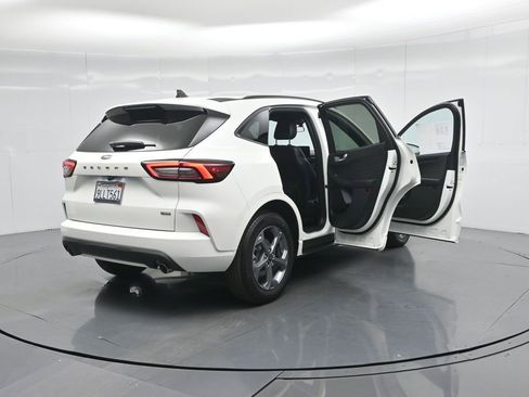 Certified 2024 Ford Escape ST-Line w/ Equipment Group 301A image 6