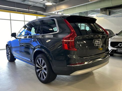 Used 2022 Volvo XC90 T6 Inscription w/ Climate Package AWD/4WD image 4