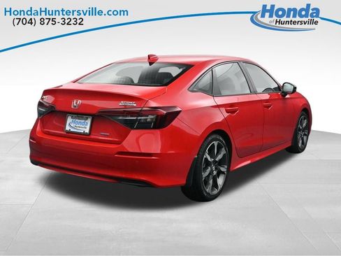 Certified 2025 Honda Civic Sport image 3