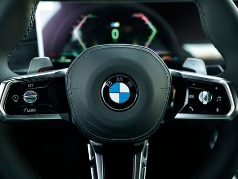 New 2026 BMW 740i w/ Executive Package image 35