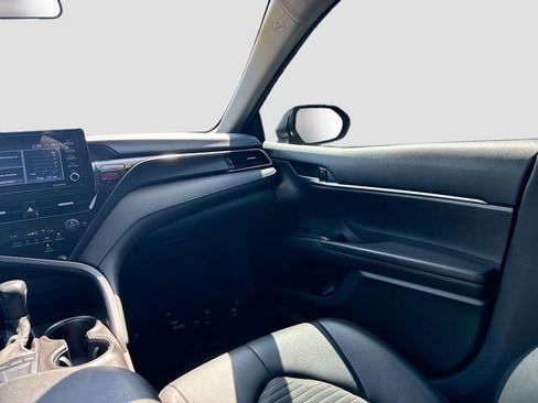 Used 2023 Toyota Camry SE FWD image 26