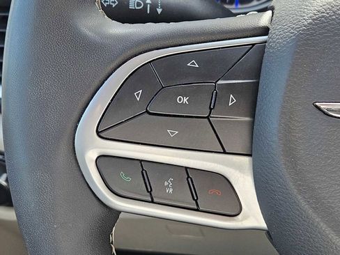 Used 2023 Chrysler Voyager LX image 19