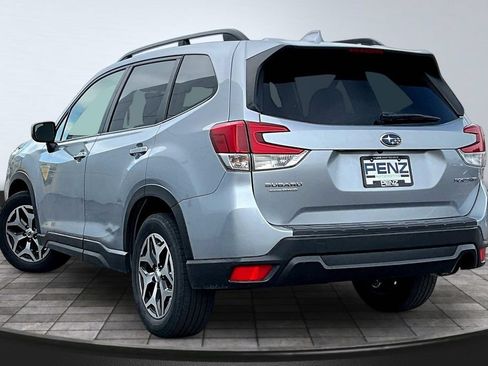 Used 2020 Subaru Forester Premium w/ Popular Package #1 AWD/4WD image 4