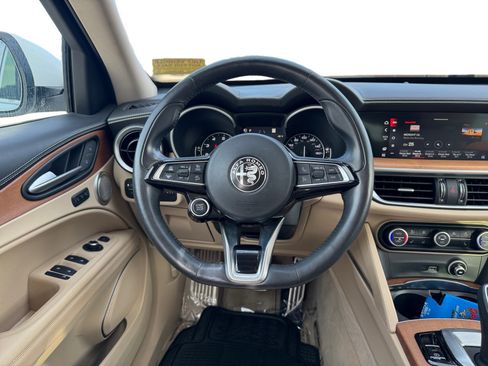 Used 2021 Alfa Romeo Stelvio Ti w/ Premium Package image 12