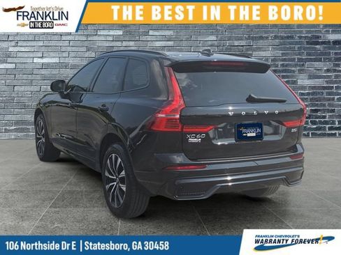 Used 2025 Volvo XC60 B5 Plus AWD/4WD image 3