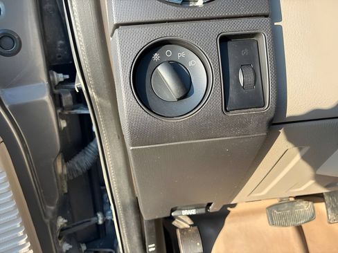 Used 2008 Ford F350 XLT AWD/4WD image 12