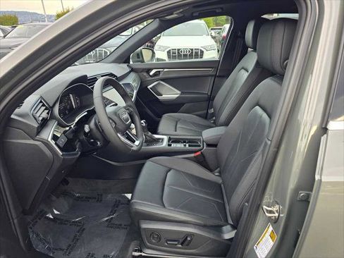 New 2025 Audi Q3 2.0T Premium image 22