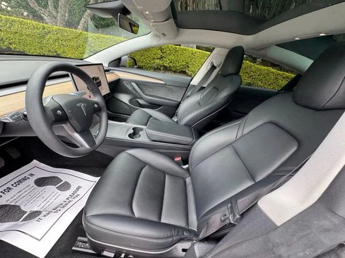 Used 2021 Tesla Model 3 Long Range AWD/4WD image 8