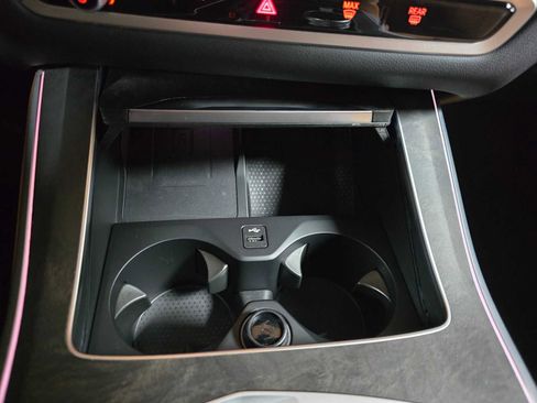 Used 2026 BMW X5 xDrive50e w/ M Sport Package image 34