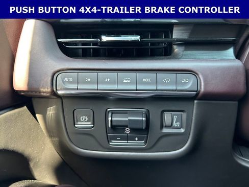 Used 2023 Cadillac Escalade ESV Sport Platinum w/ LPO, ONYX Package AWD/4WD image 20