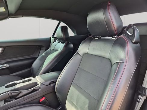 Used 2020 Ford Mustang GT Premium w/ Equipment Group 401A image 22