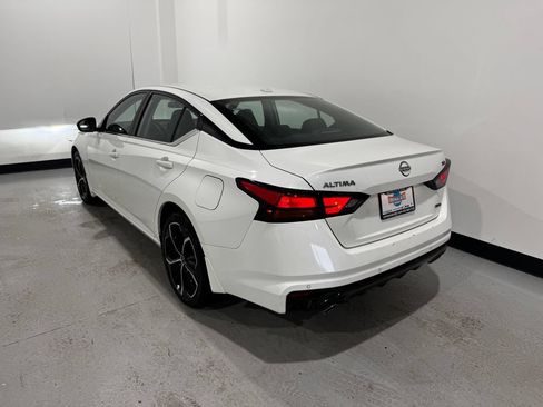 Used 2025 Nissan Altima 2.5 SR AWD/4WD image 35