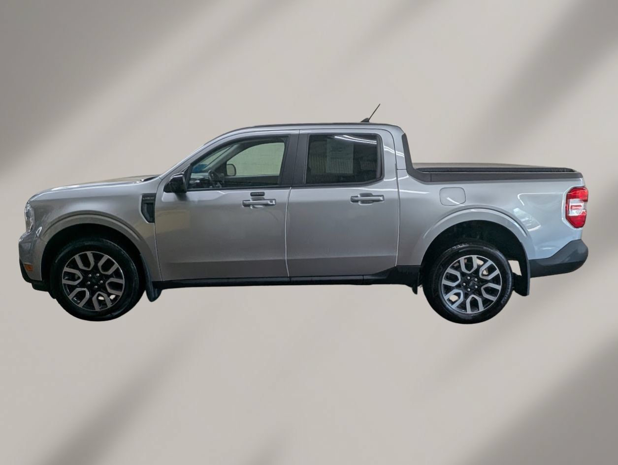 Used 2024 Ford Maverick Lariat FWD image 2