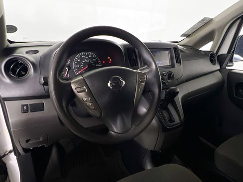 Used 2020 Nissan NV200 S FWD image 28