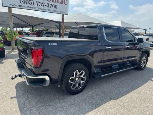 Used 2022 GMC Sierra 1500 SLT w/ SLT Premium Plus Package AWD/4WD image 6