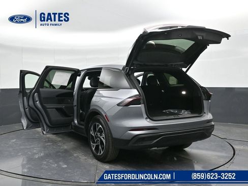 New 2025 Lincoln Nautilus Premier w/ Equipment Group 102A image 52