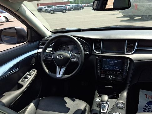 Used 2019 INFINITI QX50 Luxe w/ Navigation Package AWD/4WD image 13