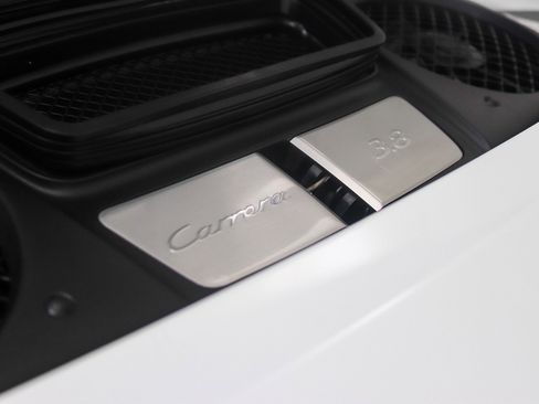 Used 2015 Porsche 911 Carrera 4S AWD/4WD image 38