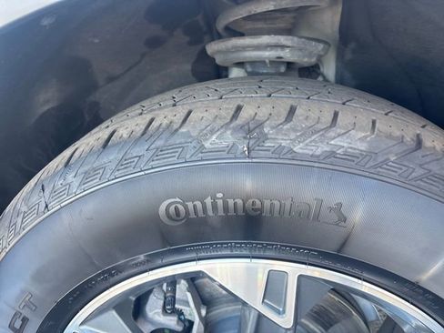 Certified 2025 Chevrolet Blazer LT image 30